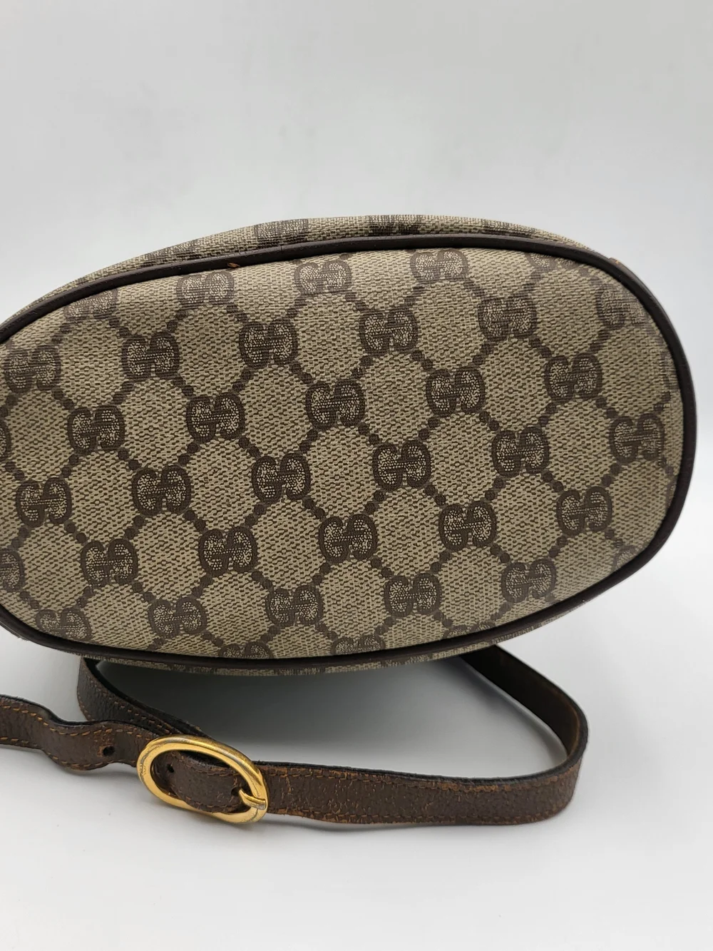 Gucci Vintage GG Canvas Crossbody Bucket Bag with Web Stripe. Auth..w/COA. - Picture 5 of 16